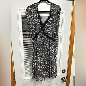 Torrid Black and White Floral Long Sleeve Dress